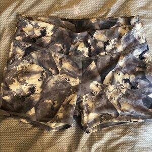 Women's Patterned Yoga Shorts